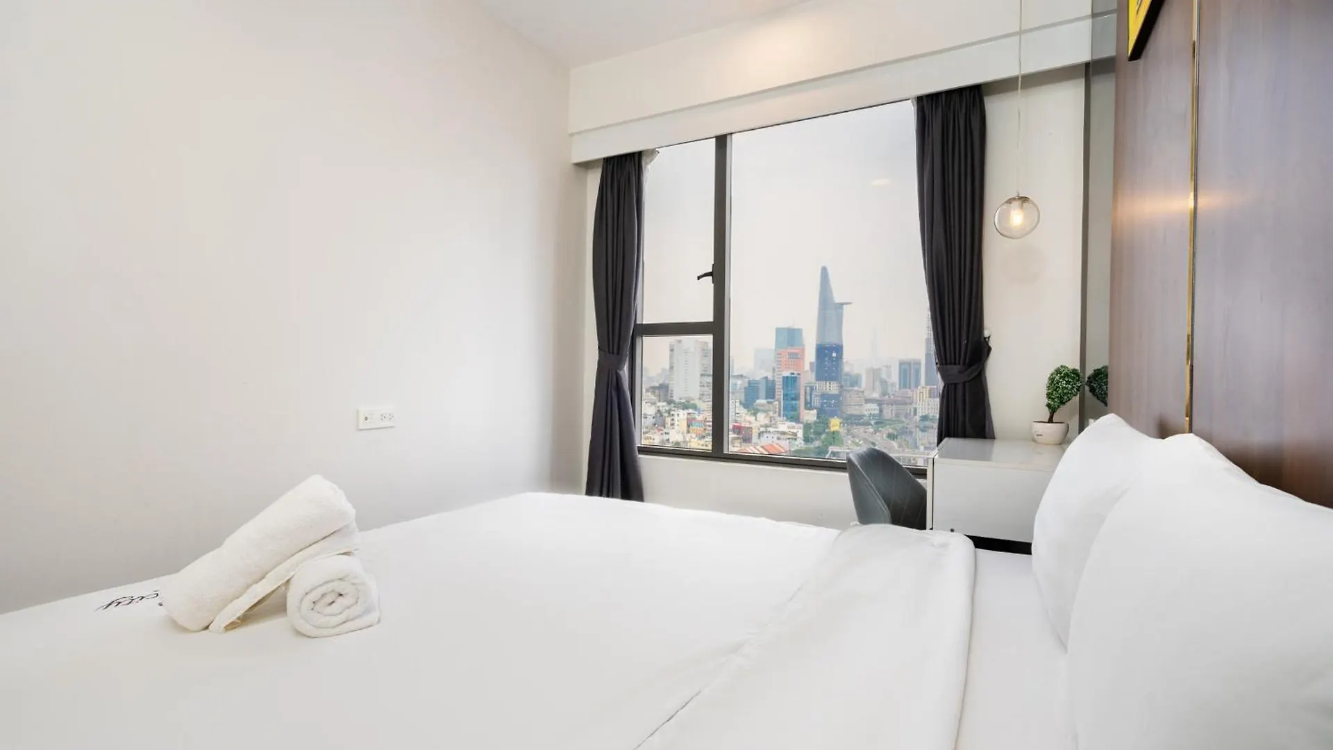 Stay With Me Saigon Apartment - Rivergate Residence Хошимин 0*,  Вьетнам